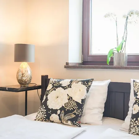 Klimatyczny, Parkowa Polana Myweek Appartement *