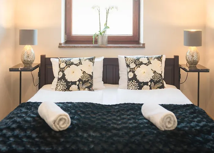 Klimatyczny, Parkowa Polana Myweek